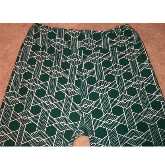 EUC Ladies Lularoe TC Green & White leggings - Picture 3 of 4